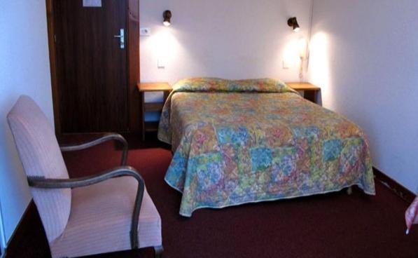 Hotel Restaurant - Acacias Bellevue Hotel 2*