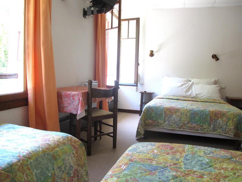 Restaurant - Acacias Bellevue Hotel 2*